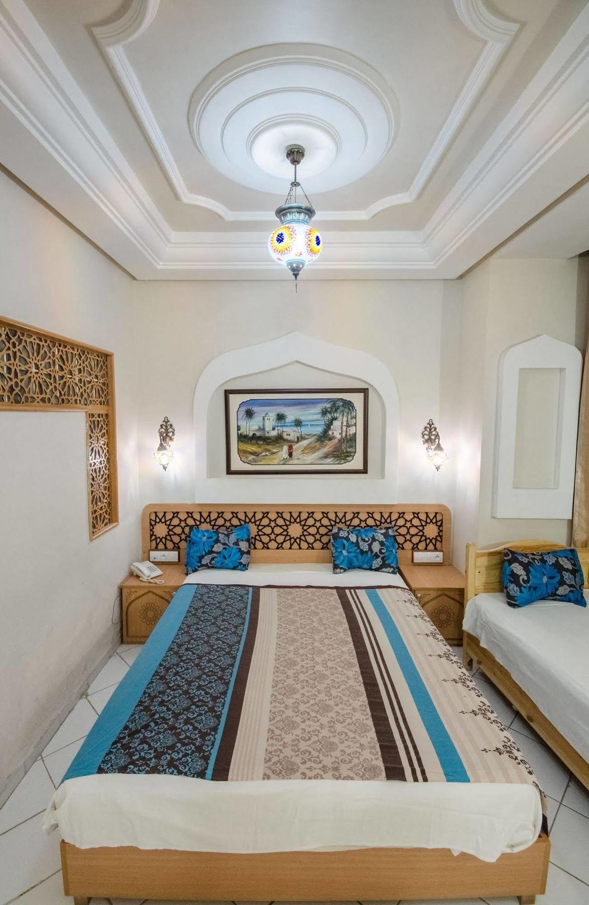 Hotel Saheb Ettabaa Tunus Dış mekan fotoğraf